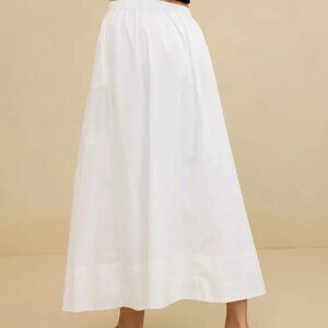 M Aerie white 100% cotton skirt with pockets